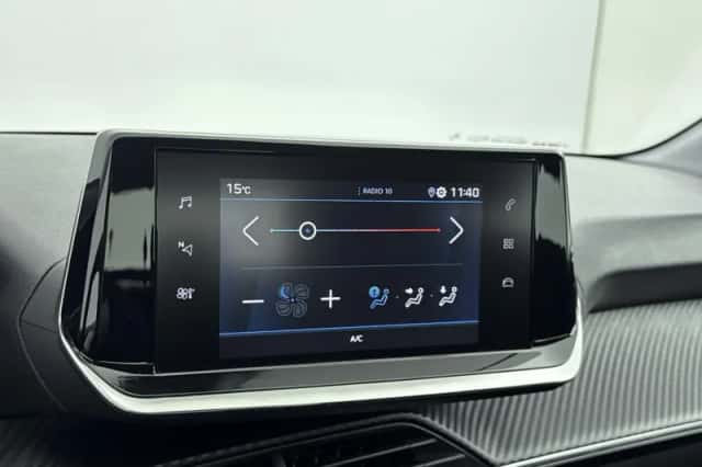 Peugeot 208 (2023) thumbnail 21