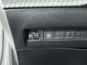 Peugeot 208 (2023) thumbnail 28