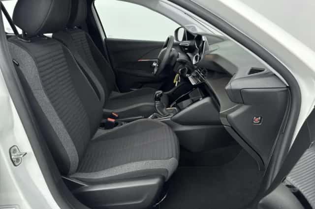 Peugeot 208 (2023) thumbnail 29