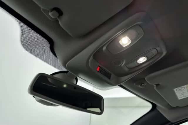 Renault Captur (2019) thumbnail 24