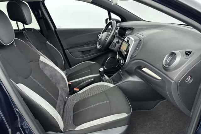 Renault Captur (2019) thumbnail 30