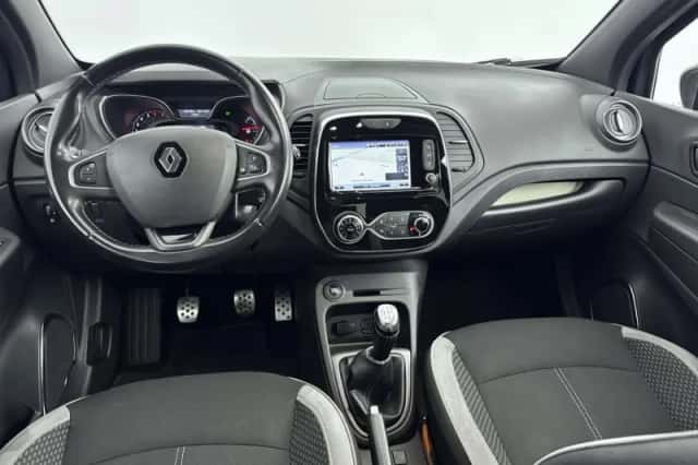Renault Captur (2019) thumbnail 6