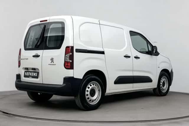 Peugeot E-Partner (2023) thumbnail 3