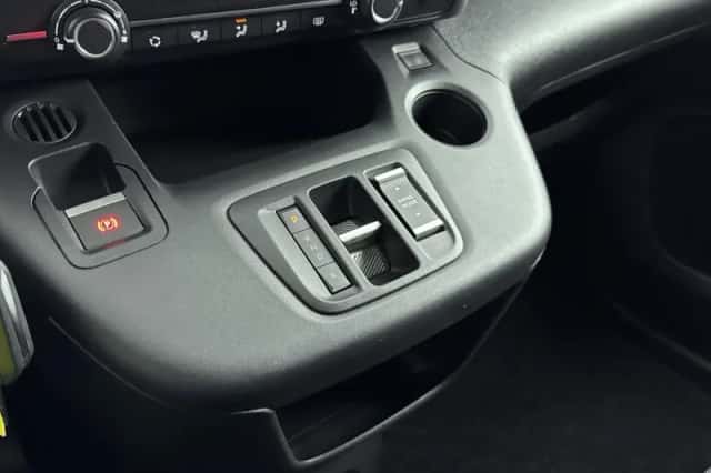 Peugeot E-Partner (2023) thumbnail 24