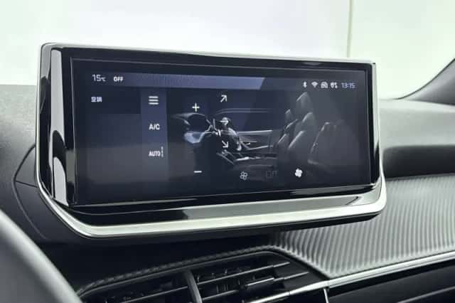 Peugeot 2008 (2025) thumbnail 24