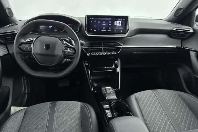 Peugeot 2008 (2025) thumbnail 6