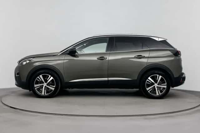 Peugeot 3008 (2019) thumbnail 2
