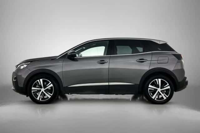 Peugeot 3008 (2020) thumbnail 2
