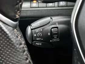 Peugeot 3008 (2020) thumbnail 15