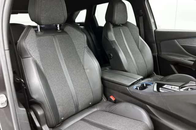 Peugeot 3008 (2020) thumbnail 24