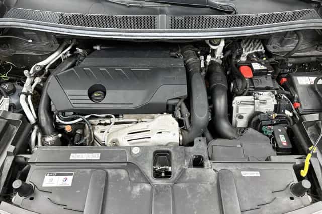 Peugeot 3008 (2020) thumbnail 35