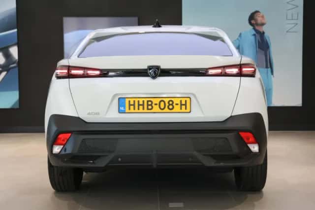 Peugeot 408 (2025) thumbnail 11