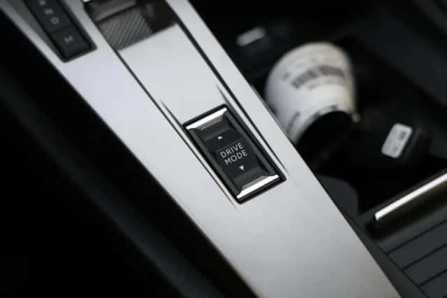 Peugeot 408 (2025) thumbnail 36