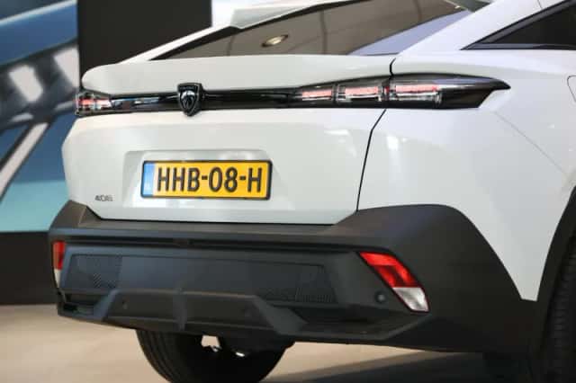 Peugeot 408 (2025) thumbnail 10