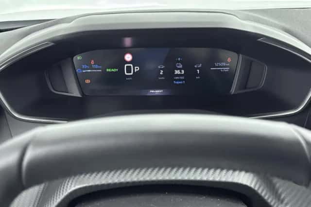 Peugeot e-2008 (2025) thumbnail 18