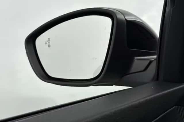 Peugeot e-2008 (2025) thumbnail 27