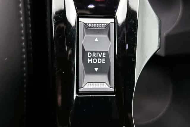 Peugeot e-2008 (2025) thumbnail 37