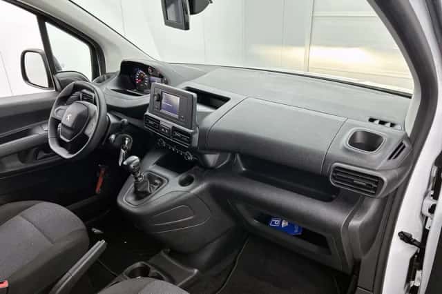 Peugeot Partner (2023) thumbnail 11