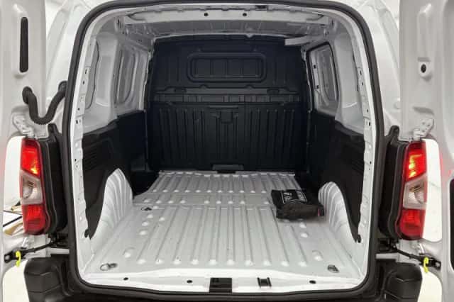 Peugeot Partner (2023) thumbnail 26
