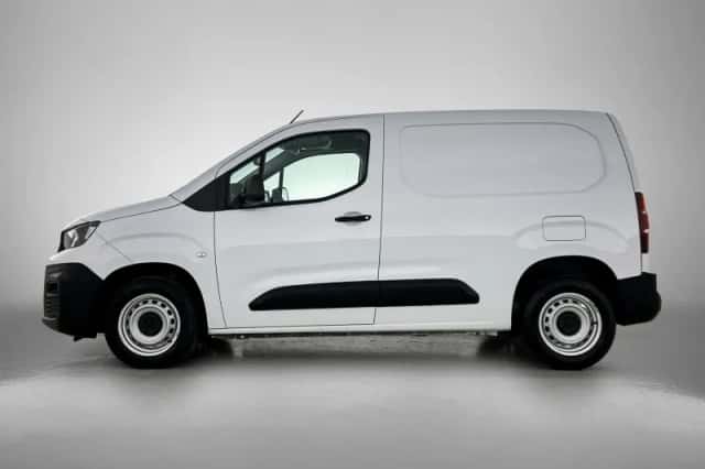 Peugeot Partner (2023) thumbnail 2