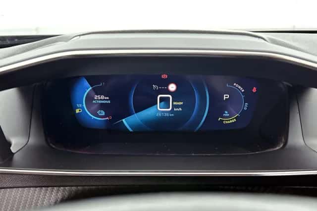 Peugeot e-2008 (2023) thumbnail 18