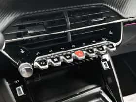 Peugeot e-2008 (2023) thumbnail 24