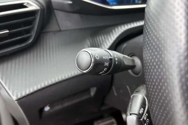 Peugeot e-2008 (2023) thumbnail 28
