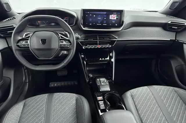 Peugeot 2008 (2025) thumbnail 12