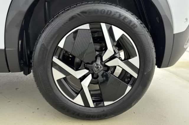 Peugeot 2008 (2025) thumbnail 32