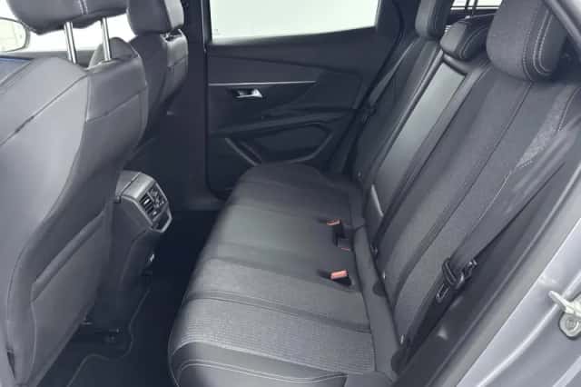 Peugeot 3008 (2023) thumbnail 15