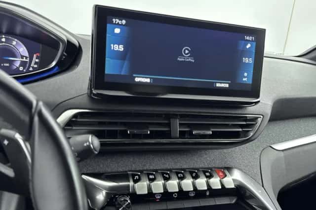 Peugeot 3008 (2023) thumbnail 21