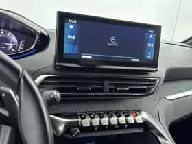 Peugeot 3008 (2023) thumbnail 21