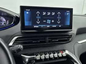 Peugeot 3008 (2023) thumbnail 23
