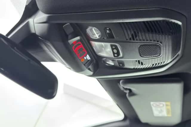 Peugeot 3008 (2023) thumbnail 27