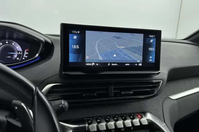 Peugeot 3008 (2023) thumbnail 33