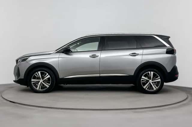 Peugeot 5008 (2023) thumbnail 2