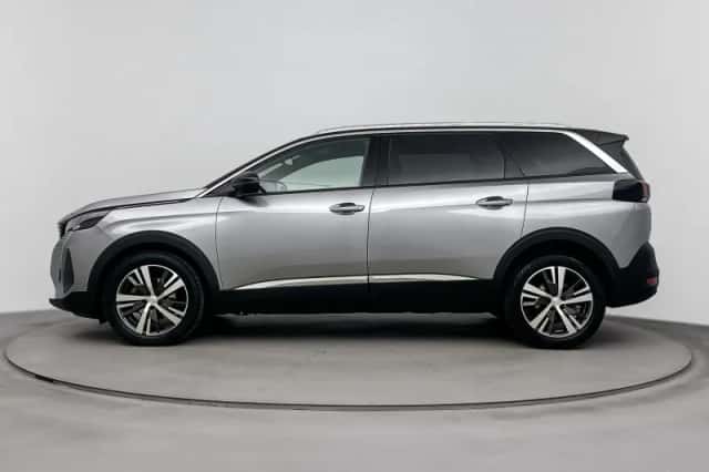 Peugeot 5008 (2023) thumbnail 2