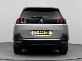 Peugeot 5008 (2023) thumbnail 3
