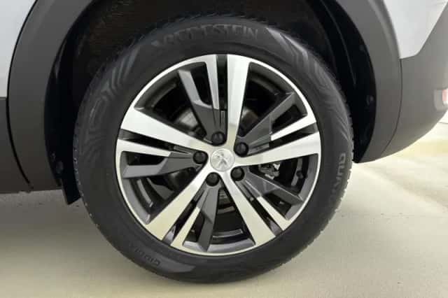 Peugeot 5008 (2023) thumbnail 32