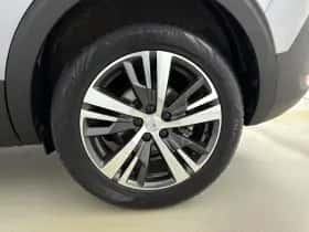 Peugeot 5008 (2023) thumbnail 32
