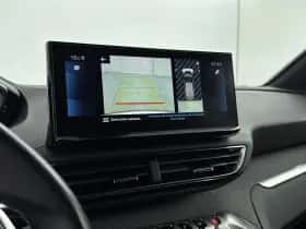 Peugeot 5008 (2023) thumbnail 8