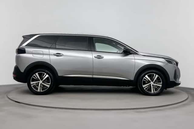Peugeot 5008 (2023) thumbnail 10