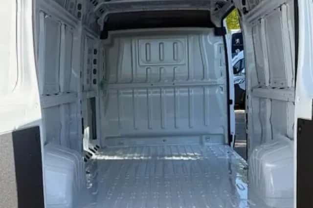 Peugeot Boxer (2024) thumbnail 9