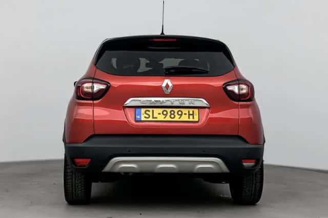 Renault Captur (2018) thumbnail 3