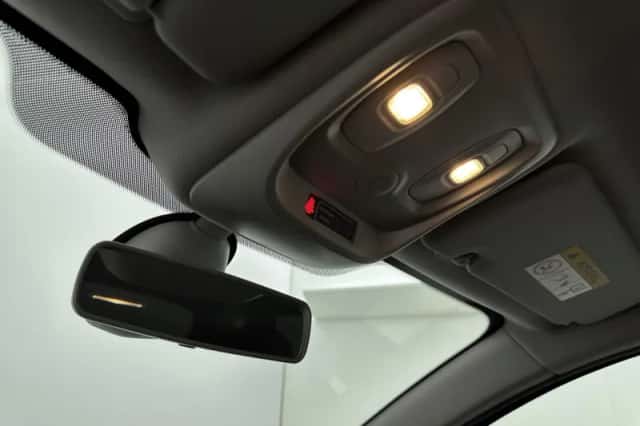 Renault Captur (2018) thumbnail 24