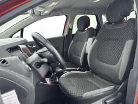 Renault Captur (2018) thumbnail 5