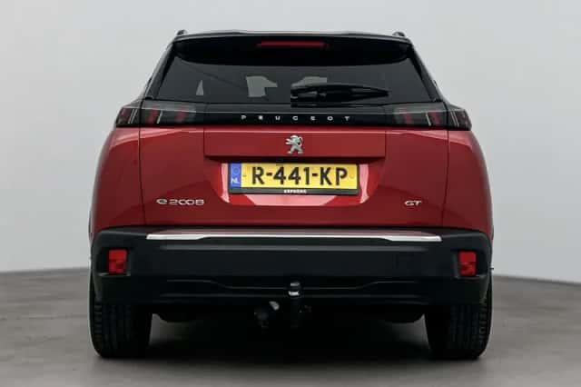 Peugeot e-2008 (2022) thumbnail 3