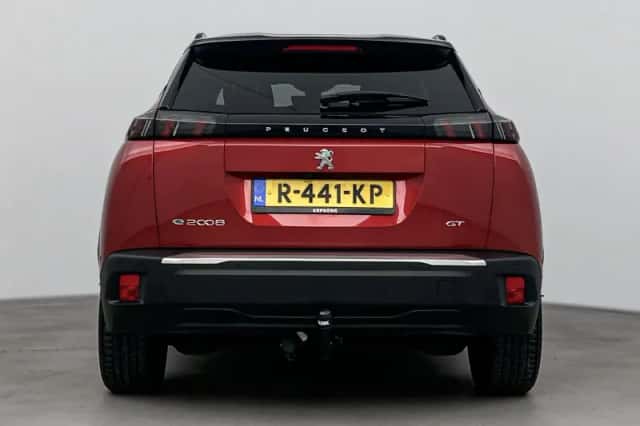 Peugeot e-2008 (2022) thumbnail 3
