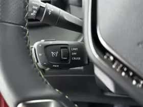 Peugeot e-2008 (2022) thumbnail 21
