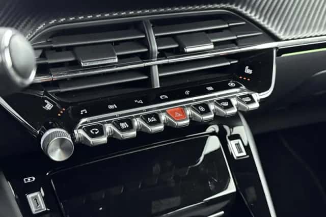 Peugeot e-2008 (2022) thumbnail 26